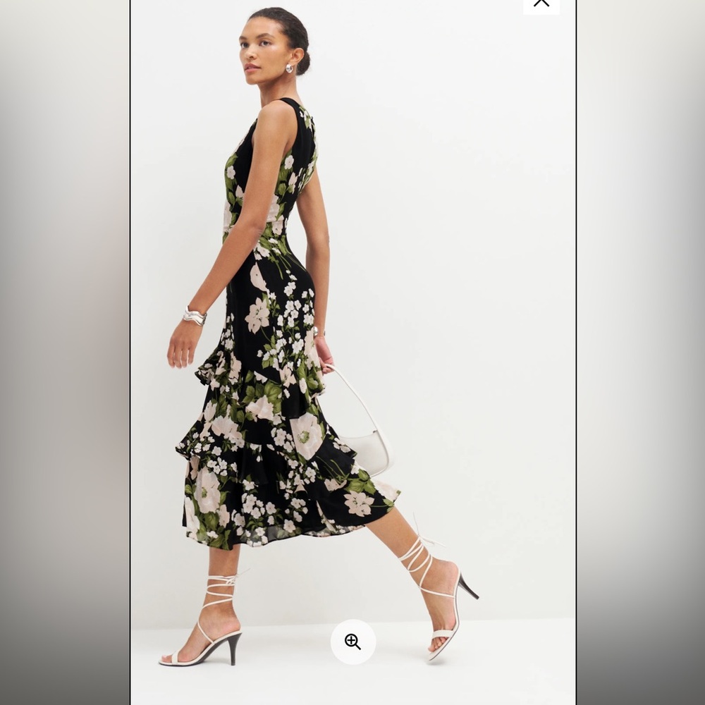 Reformation Magnus dress in Raven